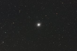 Messier 92 – Kugelsternhaufen im Sternbild Herkules